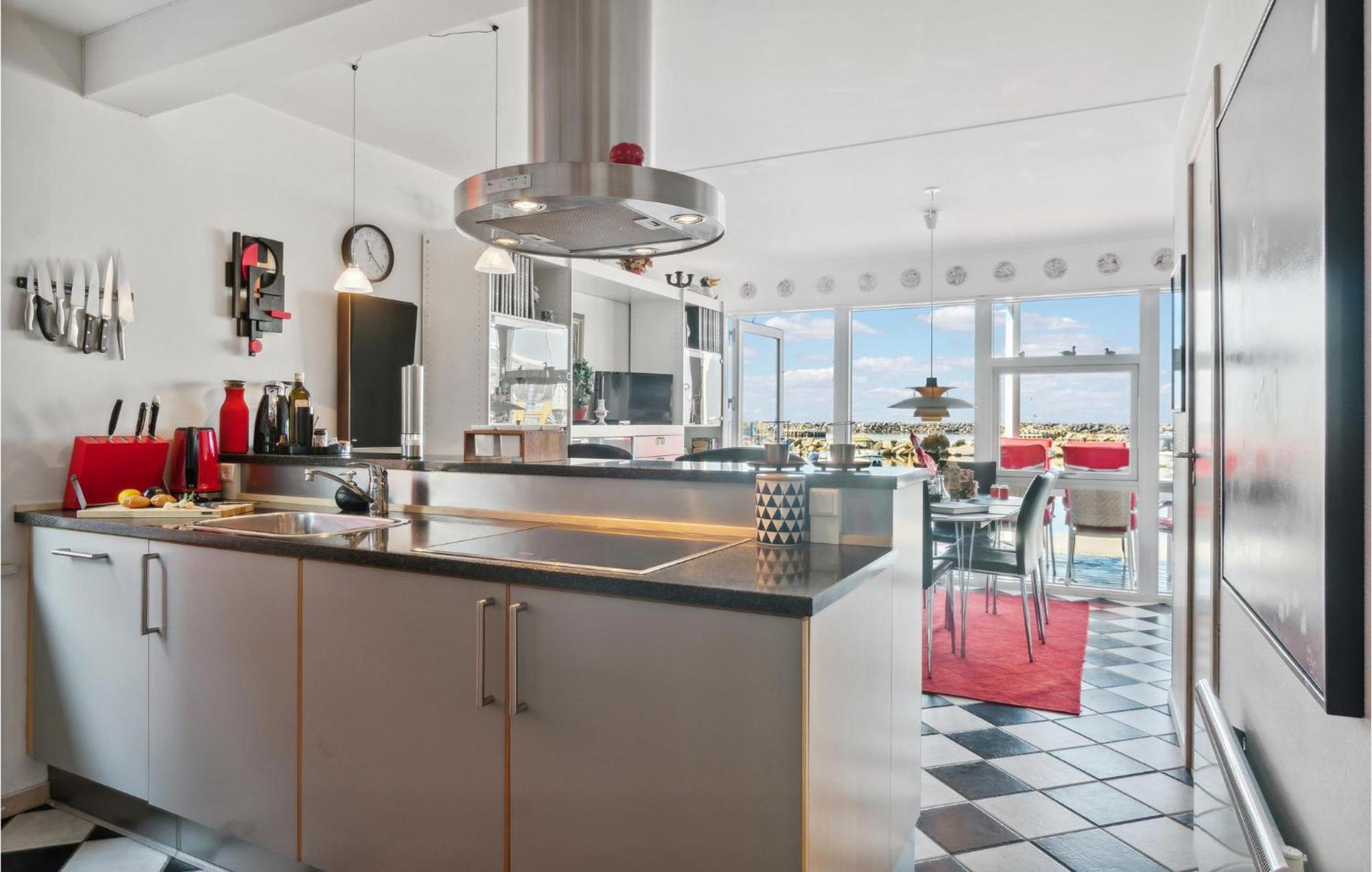 Amazing Home In Hasle With Wifi Extérieur photo